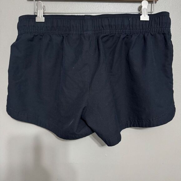 Nike Vintage black running short size large (12-14) - Picture 2 of 4